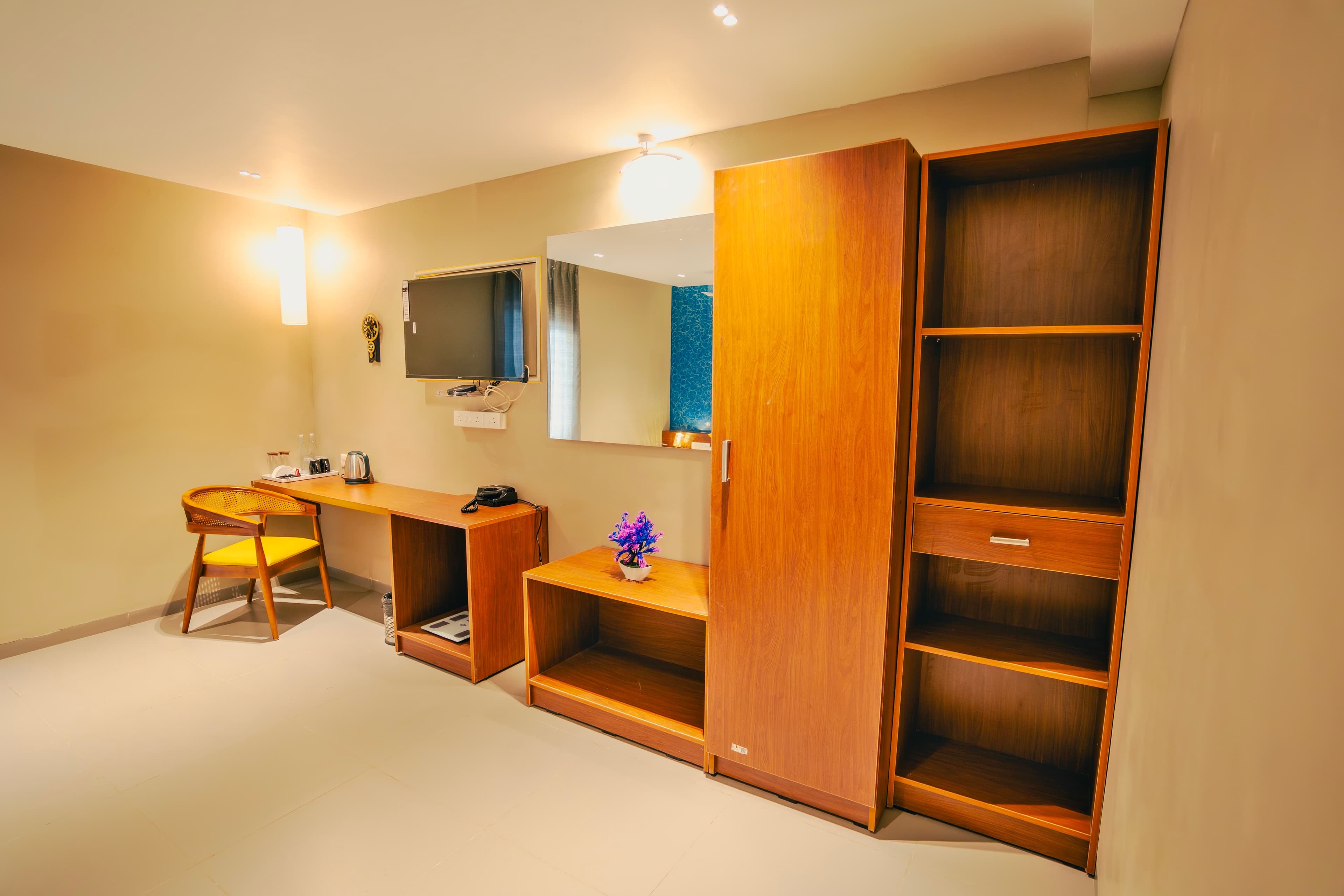 Manis Grand Room 001-3