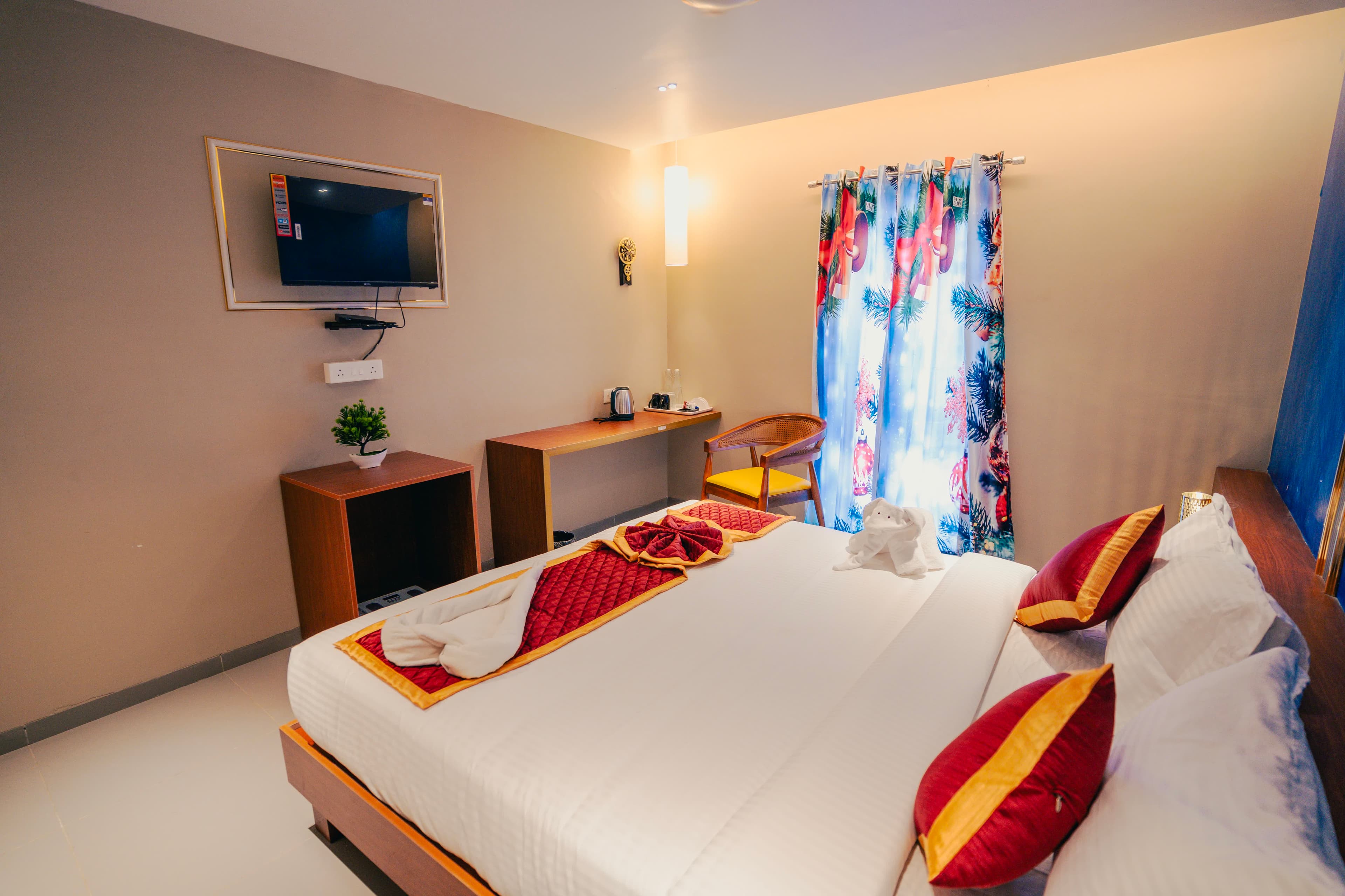 Manis Grand Room 002-2